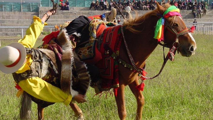 gyantse-horse-racing-festival.jpg