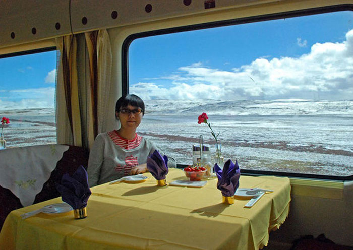 Qinghai-Tibet train