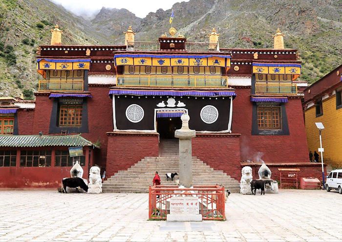 Tsurphu Monastery