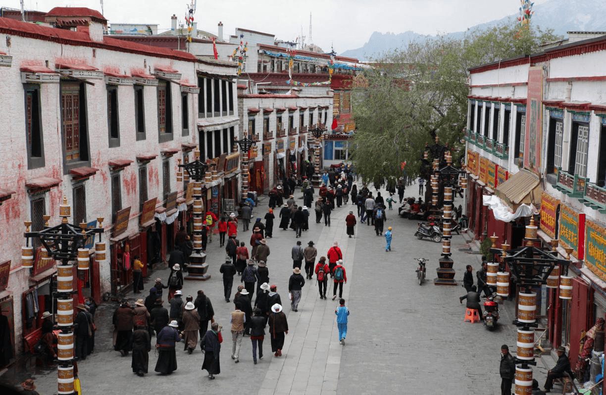 Pilgrims walking the Barkhor Street kora, Lhasa