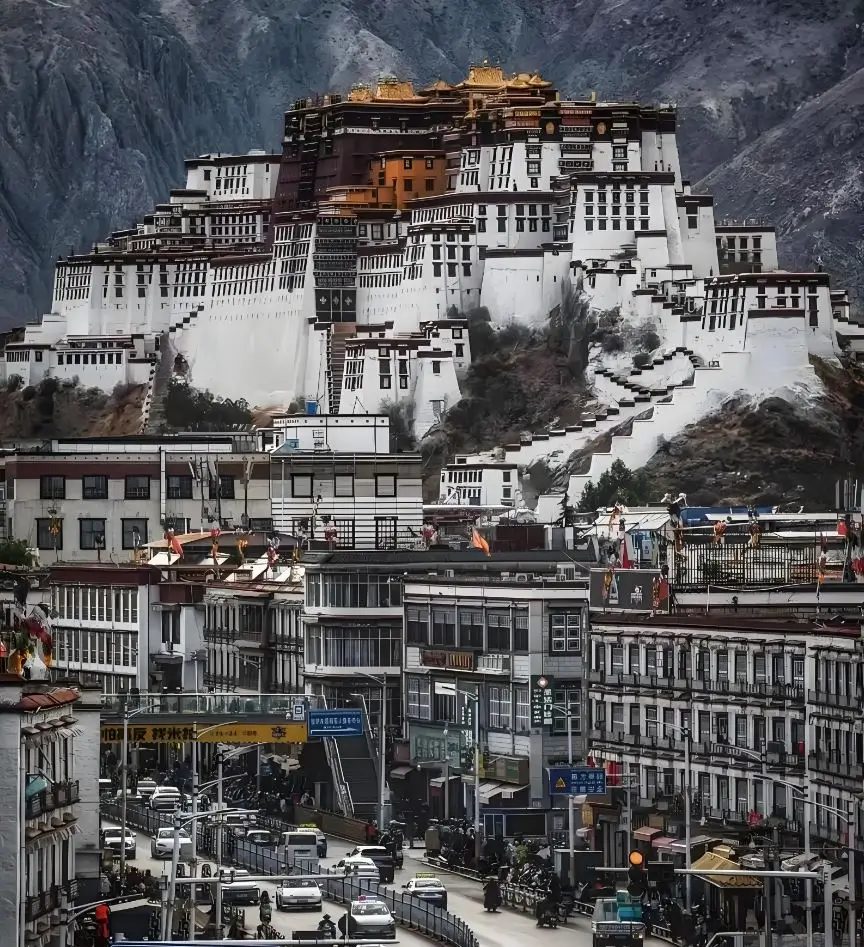 Potala Palace above the old town of Lhasa