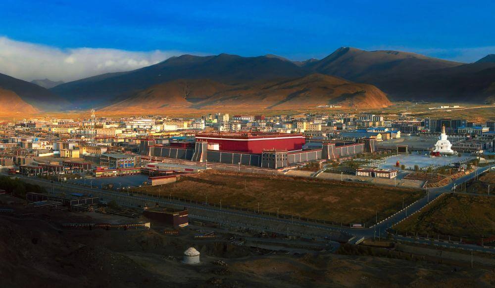 Shigatse city in its wide green valley in summer
